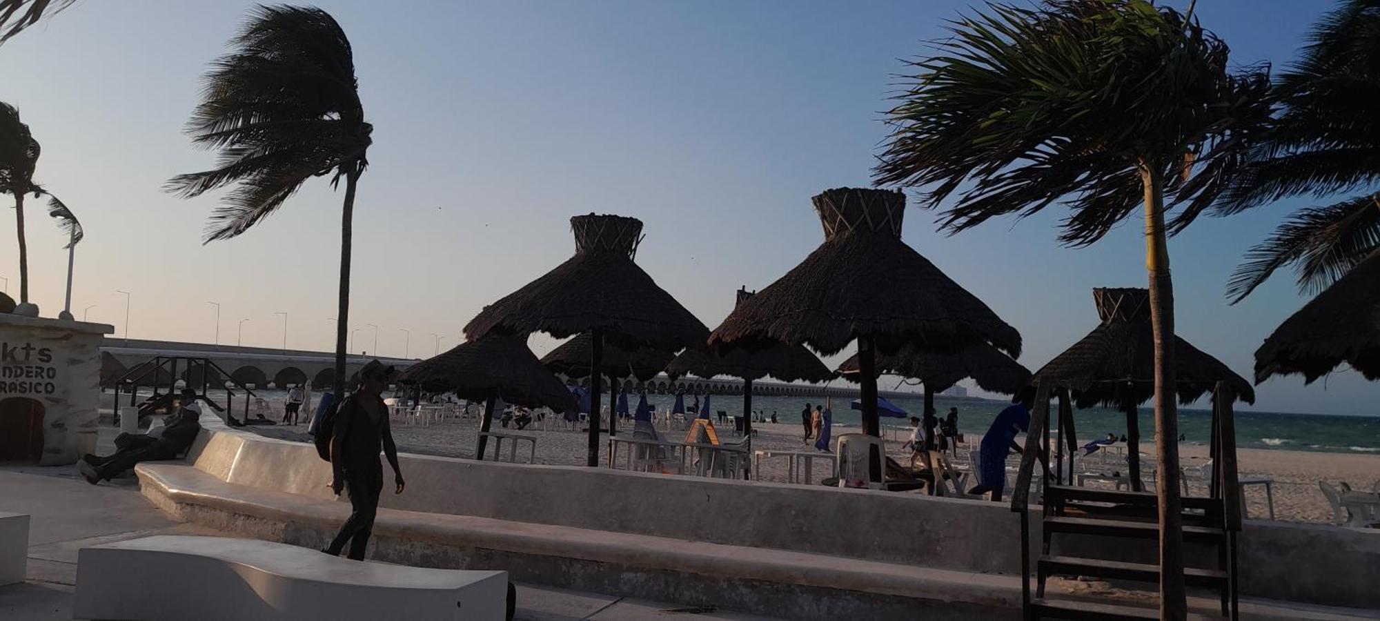 Malecon Beach House In Progreso 1 Block From Beach Zewnętrze zdjęcie